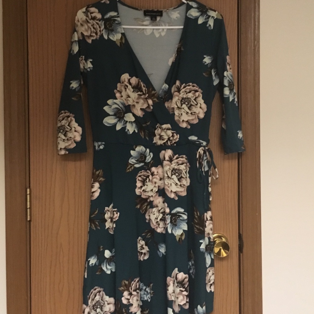 BRAND NEW floral dress